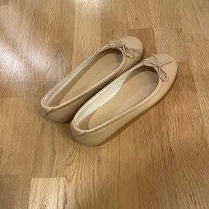 Size 7 Von Holzhausen Vegan Leather Ballet flats